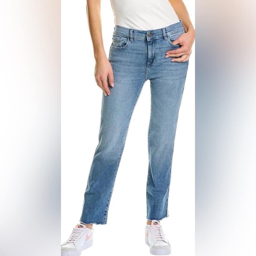 DL1961 Women's MARA straight jeans with frayed ankles size 31